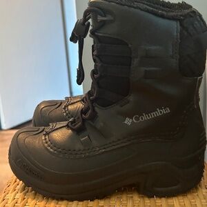 Boys Columbia Snow/Ski BootsSize 1
